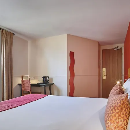 Moulin Plaza 3* Paris
