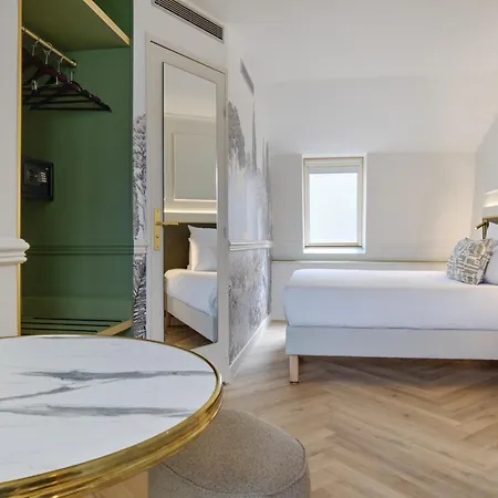 Moulin Plaza By Happyculture 3* Париж