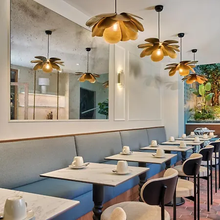 Posy By Happyculture פריז