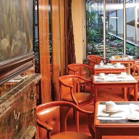 Hotel Moulin Plaza Paris