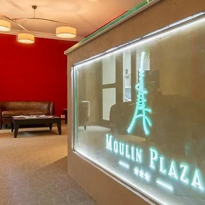 Moulin Plaza By Happyculture Paříž