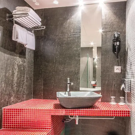 Moulin Plaza By Happyculture 3* Paris