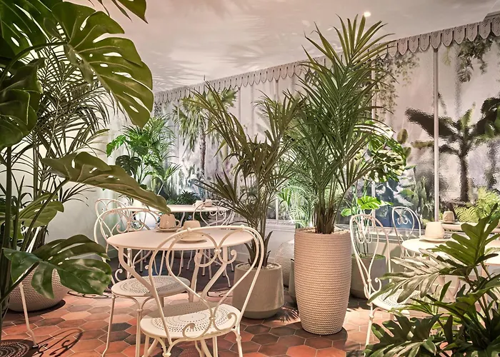 Posy By Happyculture 4*