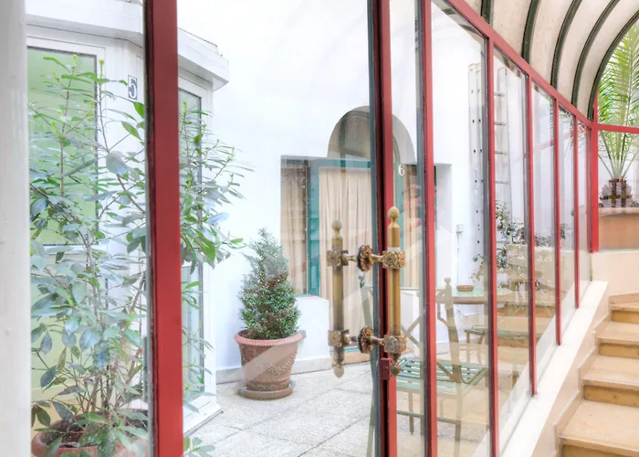 Posy By Happyculture 4*