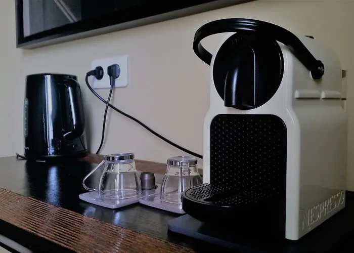 Posy By Happyculture 4*