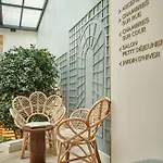 Отель Posy By Happyculture Париж