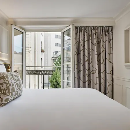 Moulin Plaza By Happyculture Hotel